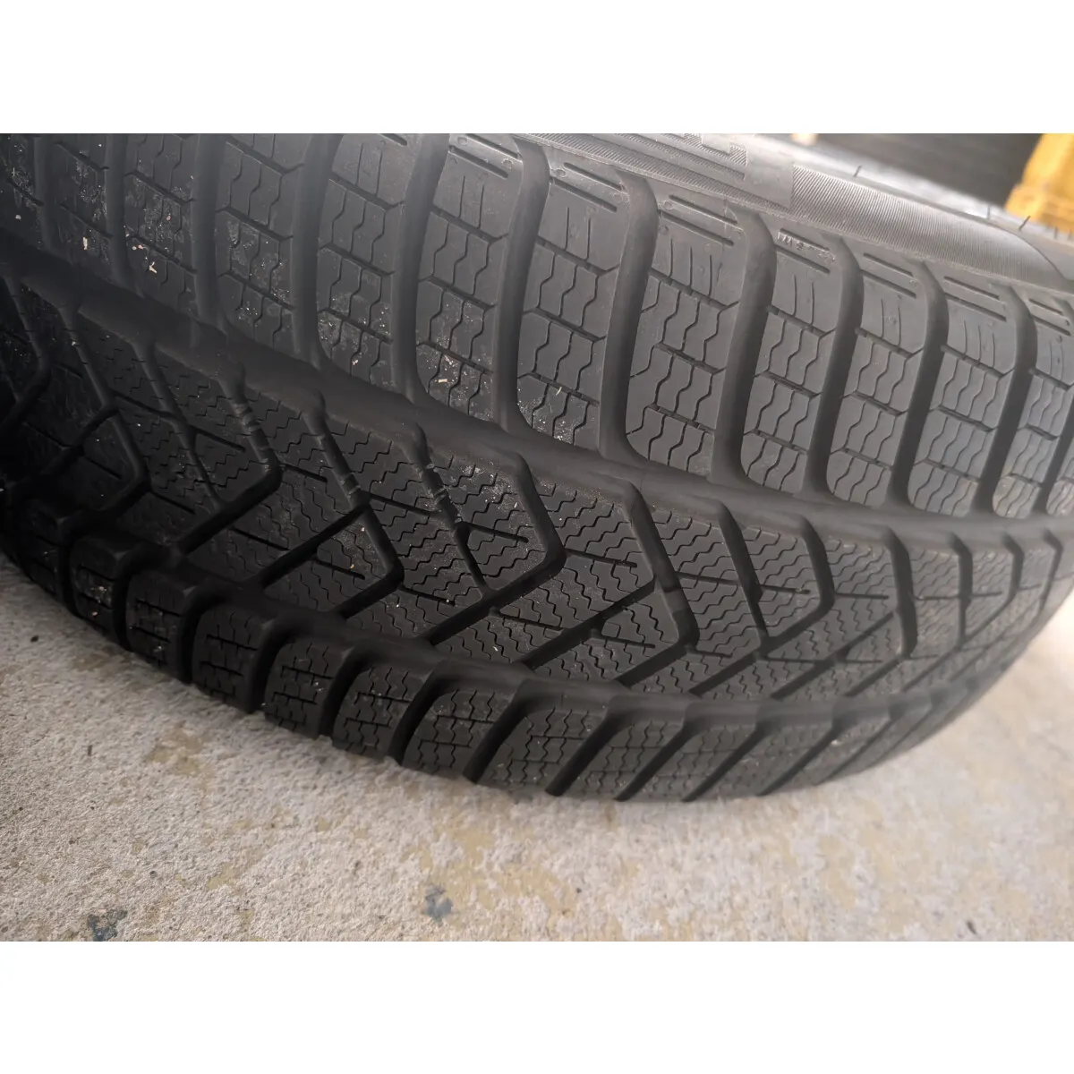 Mercedes S-Klasse W223 AMG Winterräder 19 Zoll Pirelli Original