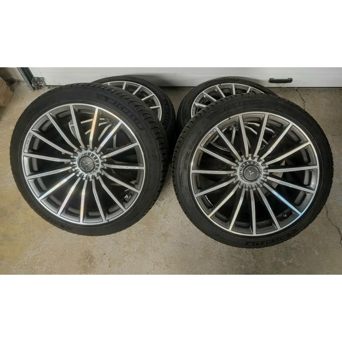 Mercedes-AMG GT 4-Türer X290 Winterräder 20 Zoll Michelin