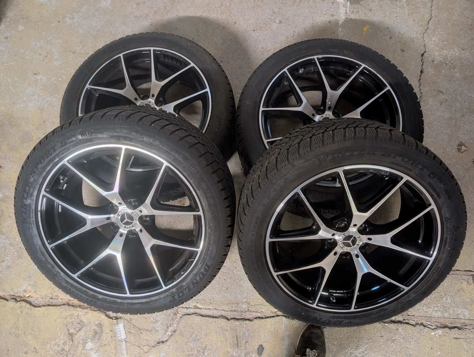 Mercedes GLC X253 AMG Winterräder 20 Zoll Dunlop Original – Originalfoto 2