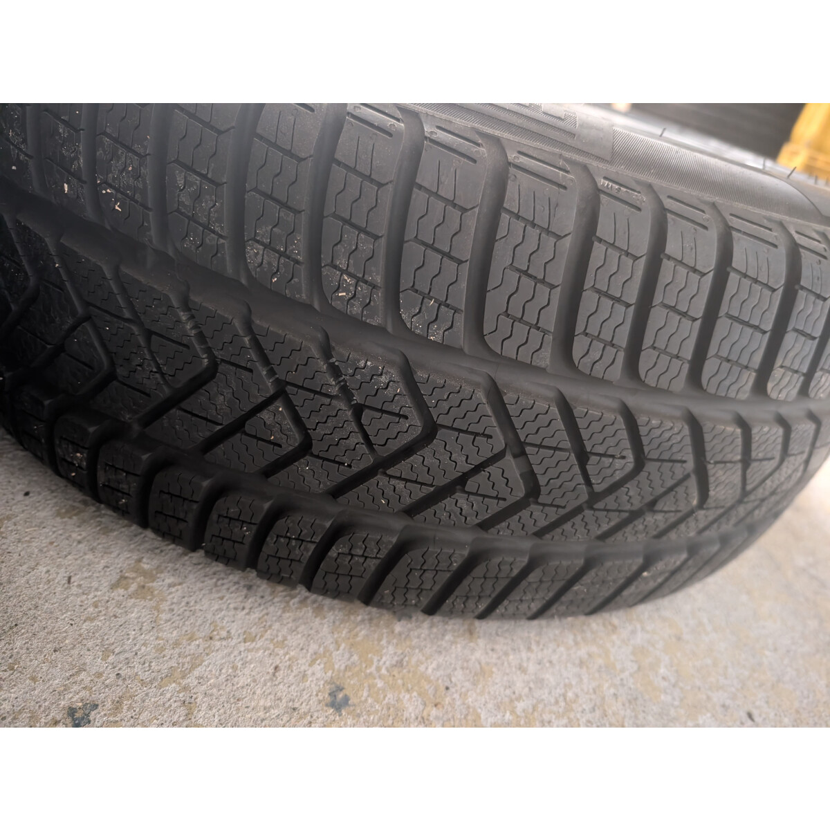 Mercedes S-Klasse W223 AMG Winterräder 19 Zoll Pirelli Original