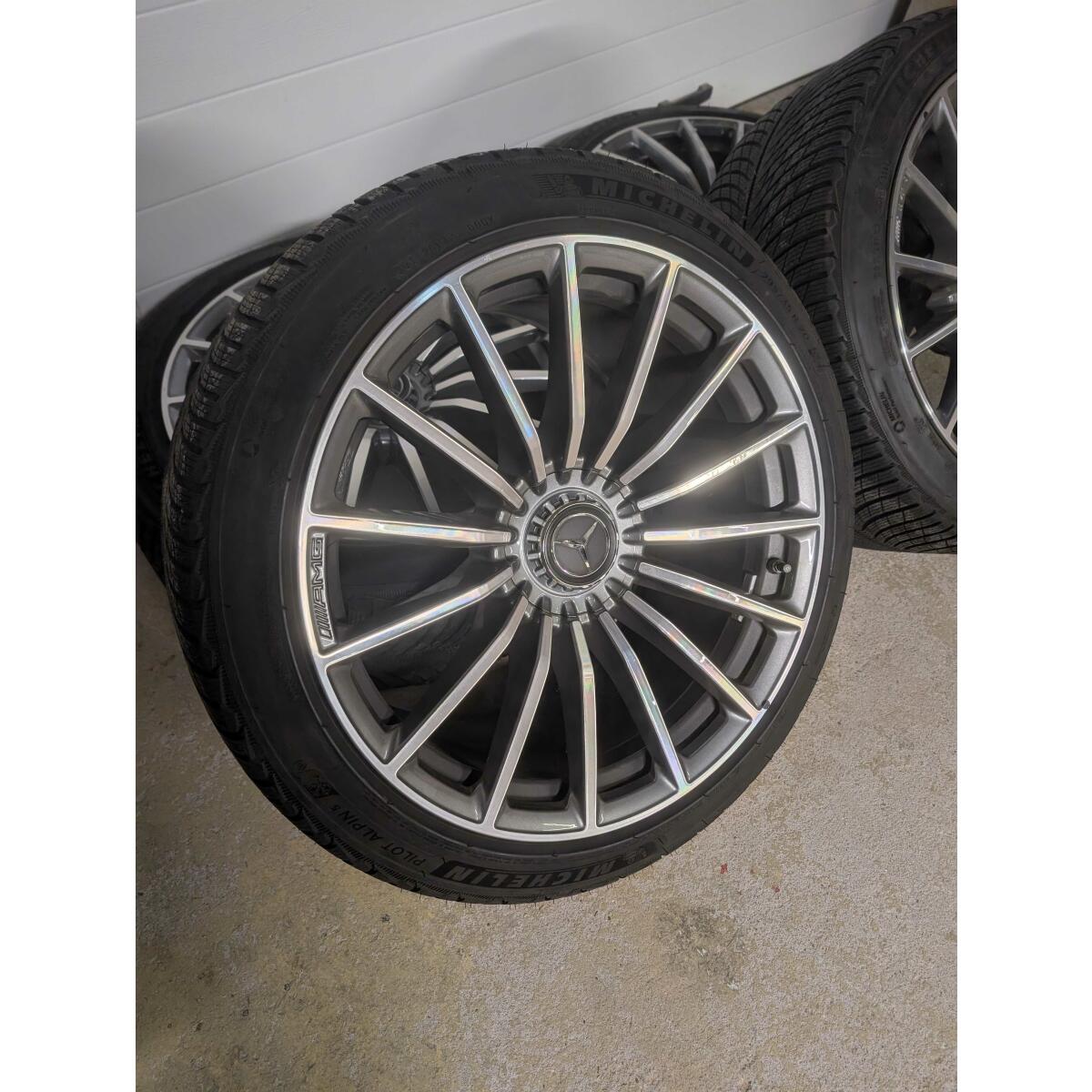 Mercedes-AMG GT 4-Türer X290 Winterräder 20 Zoll Michelin