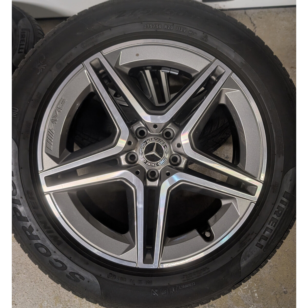 Mercedes GLE V167 AMG Winterräder 20 Zoll Pirelli schwarz