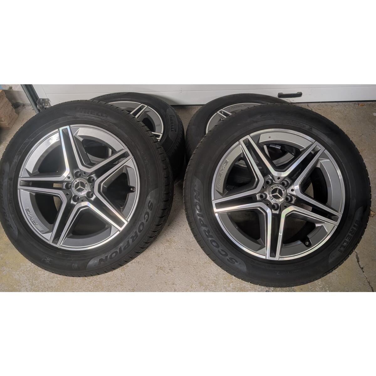 Mercedes GLE V167 AMG Winterräder 20 Zoll Pirelli schwarz