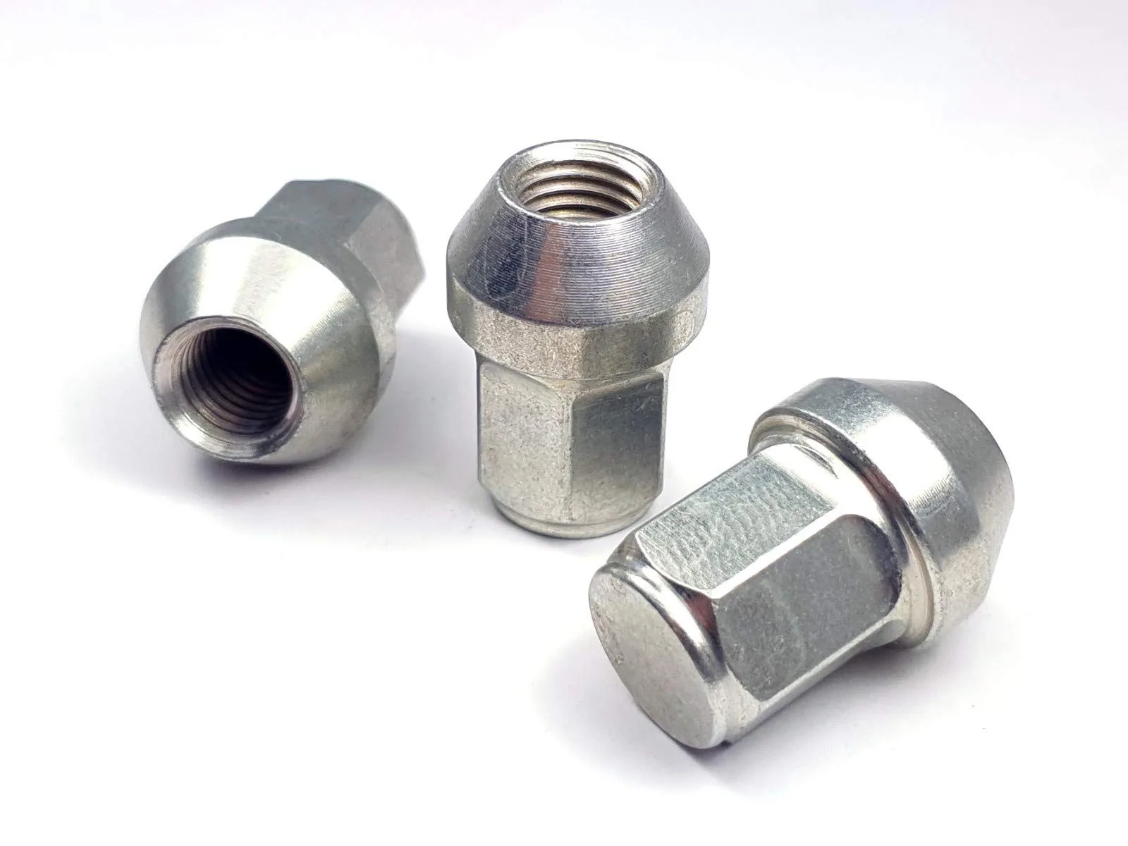 Radmuttern M12x1,5 33 SW17 Kegelbund 60° silber