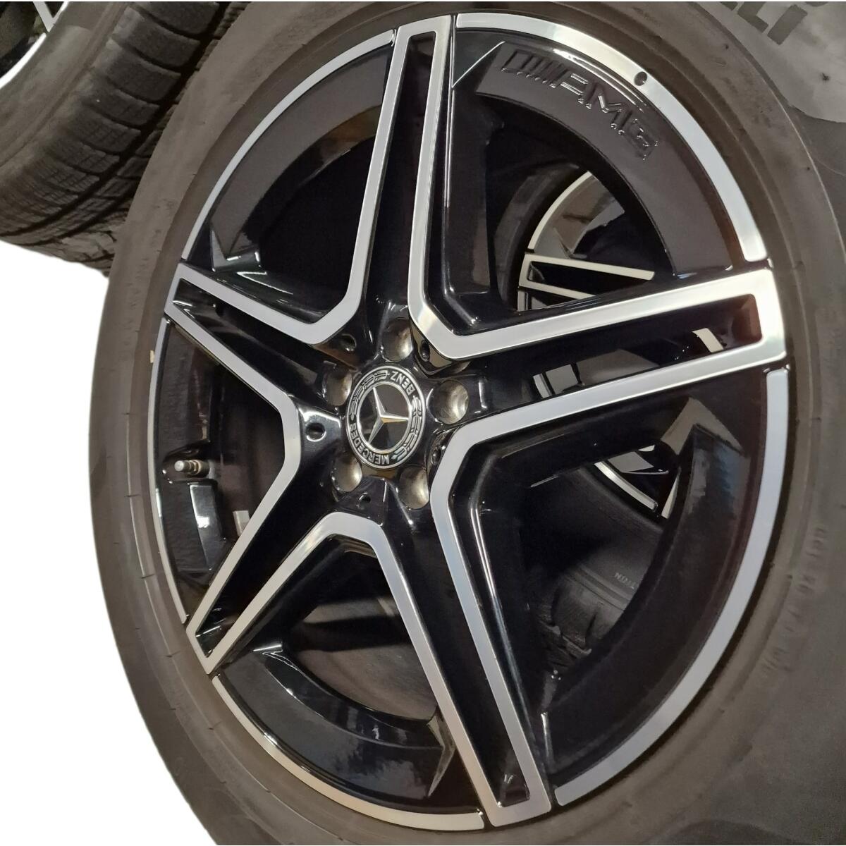 Mercedes GLE V167 AMG Winterräder 20 Zoll Pirelli grau